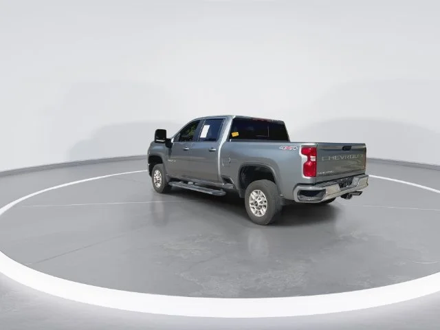 Used 2024 Gray Chevrolet LT image 8