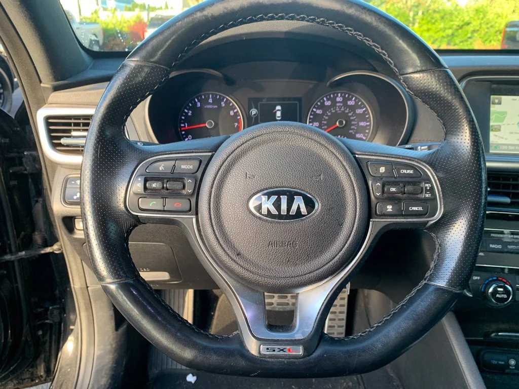 Used 2016 Ebony Black Kia SXL image 12