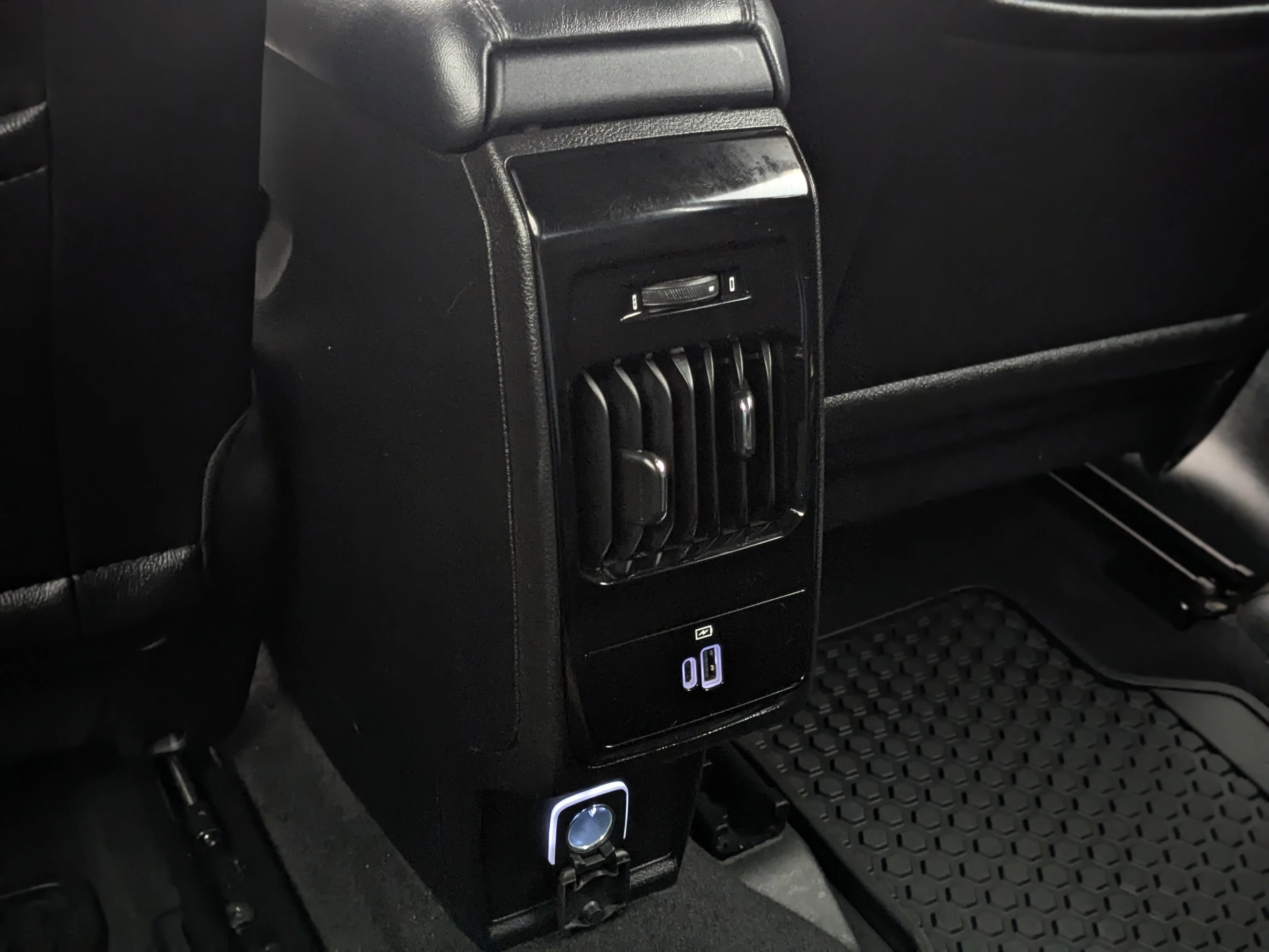 Used 2024 Black Jeep Trailhawk - Sun & Sound Group - Dual Pane Sunroof - Leather - NAV & More image 28