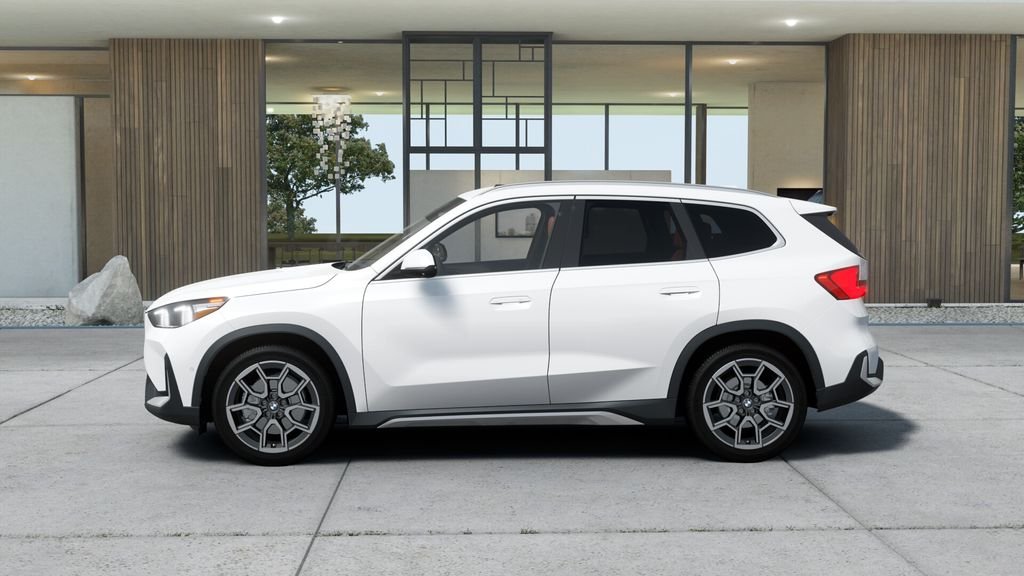 New 2026 Mineral White Metallic BMW xDrive28i image 28
