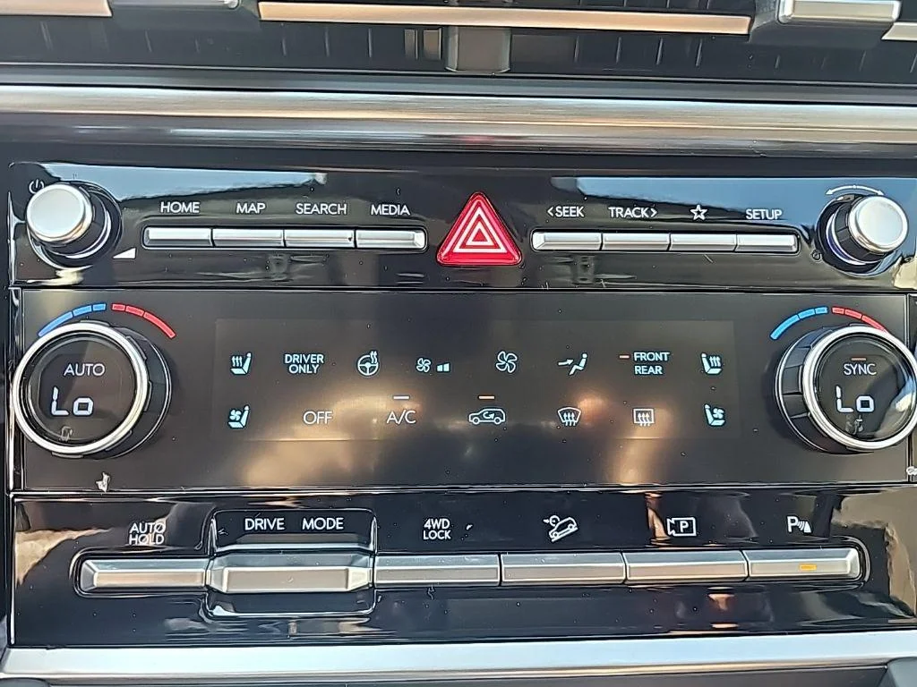 2026 Hyundai Santa Fe Limited - Photo 20
