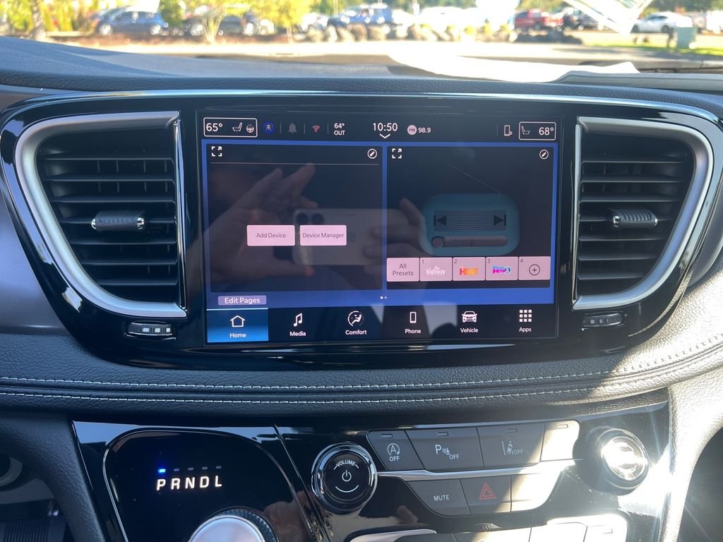 2026 Chrysler Pacifica Select - Photo 21