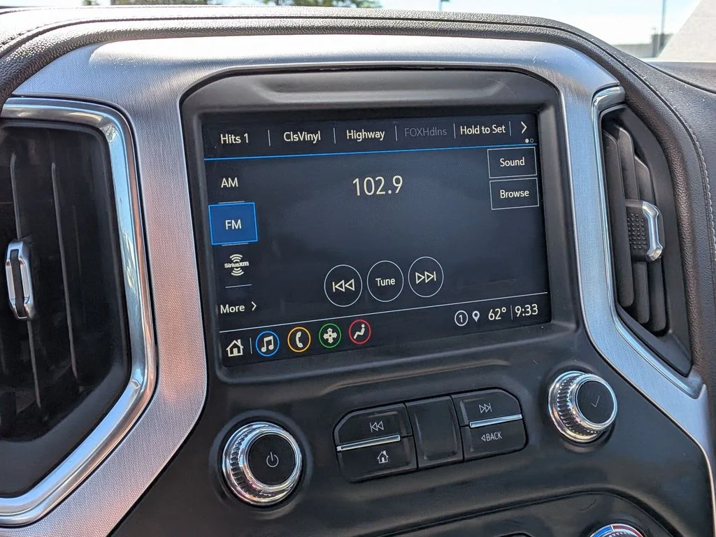 Used 2021 WHITE FROST TRICOAT GMC SLT image 13
