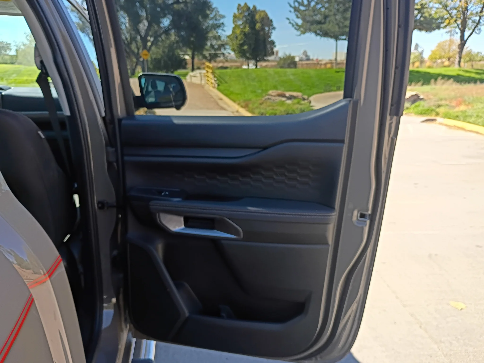 Used 2025 Marsh Gray Ford XLT image 14