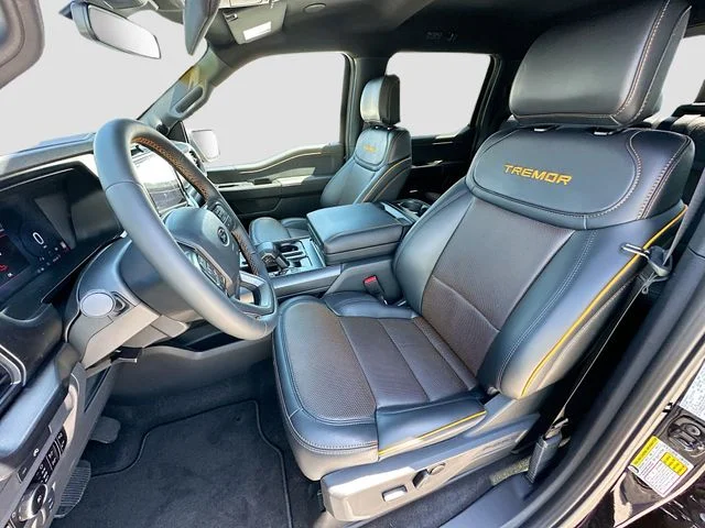 New 2025 Black Metallic Ford Tremor image 15