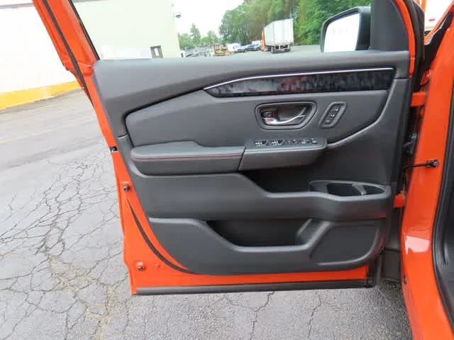 New 2026 Sunset Orange Honda TrailSport Elite image 15