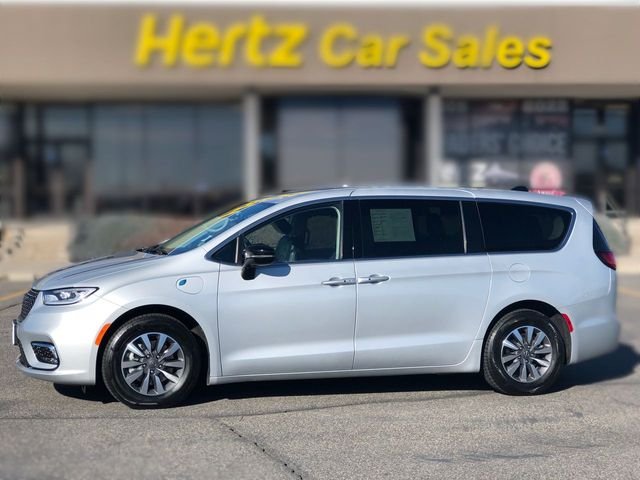 2024 Chrysler Pacifica PHEV Select