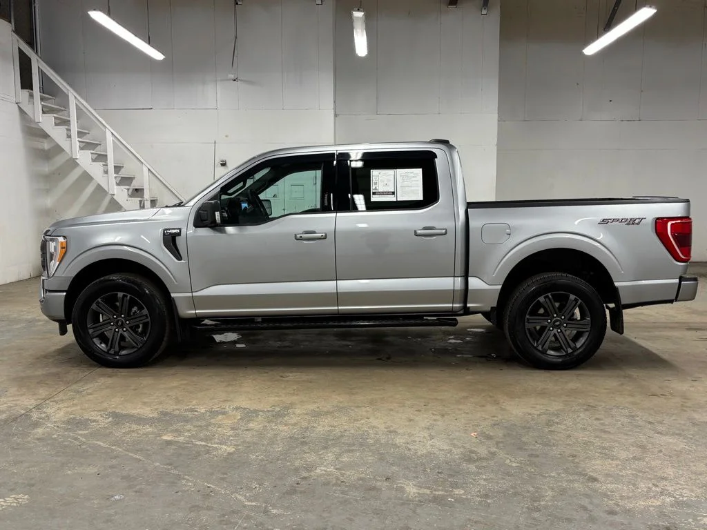 Used 2023 Silver Ford XLT image 4
