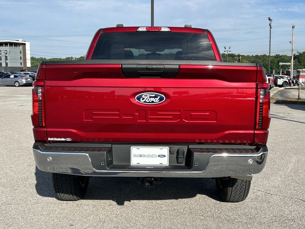 New 2026 Ruby Red Metallic Tinted Clearcoat Ford XLT image 5