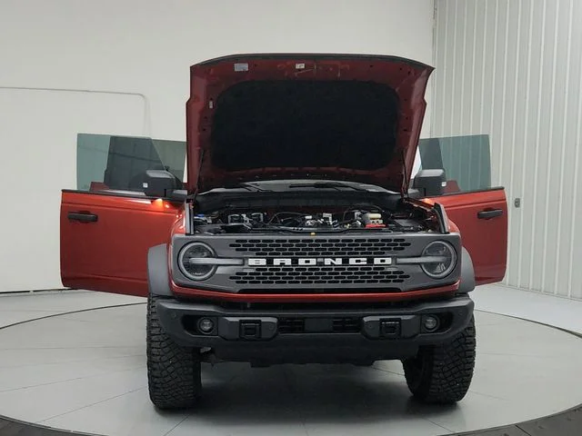 Used 2023 Red Ford Badlands image 10