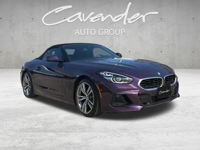 Used 2026  BMW sDrive30i image 2