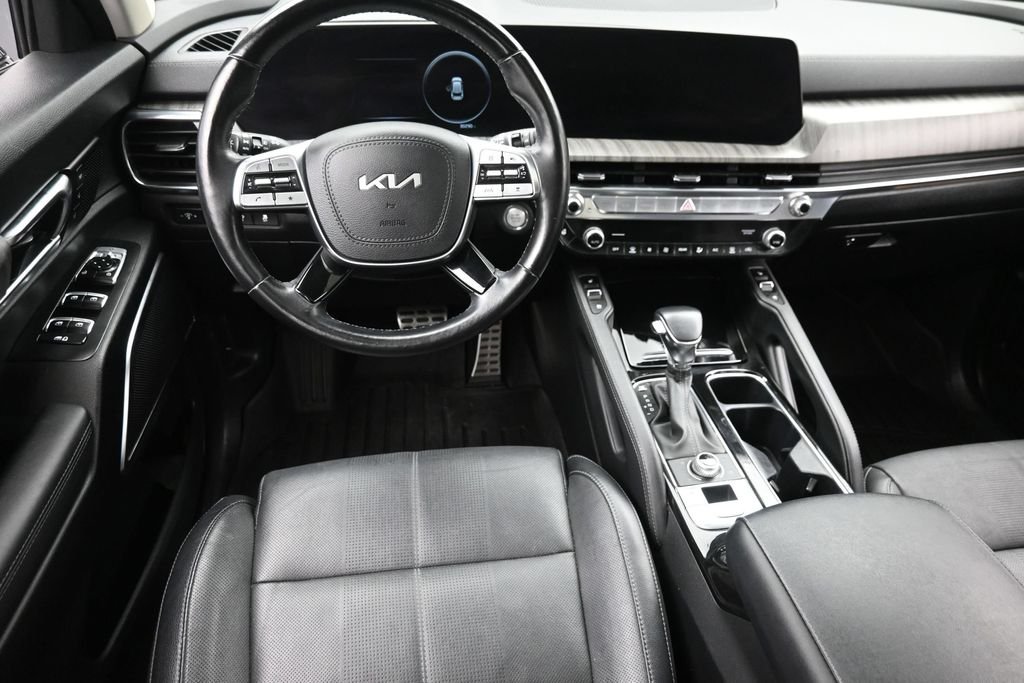 Used 2023 Black Kia SX image 15