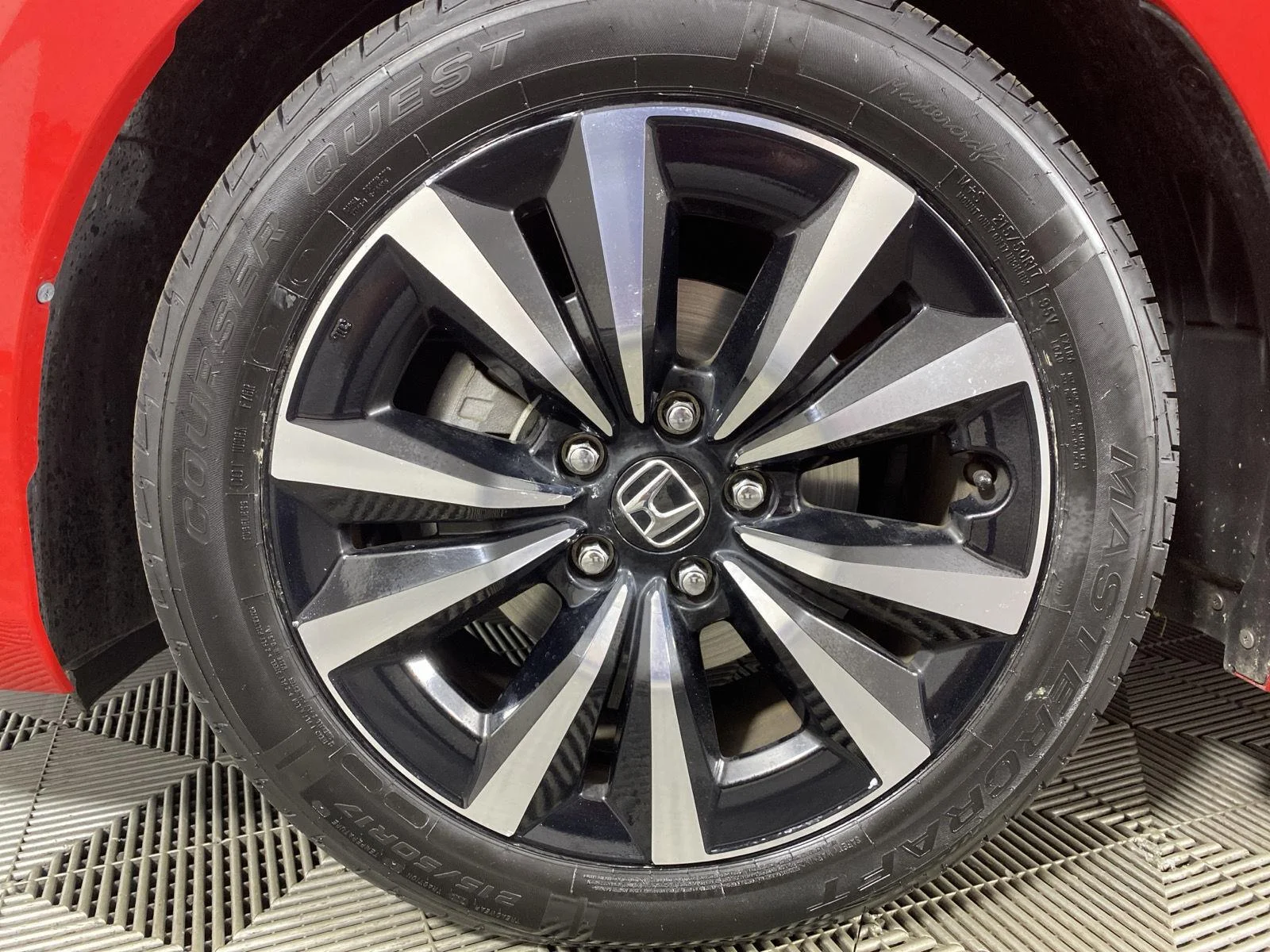 Used 2024 Rallye Red Honda EX image 11