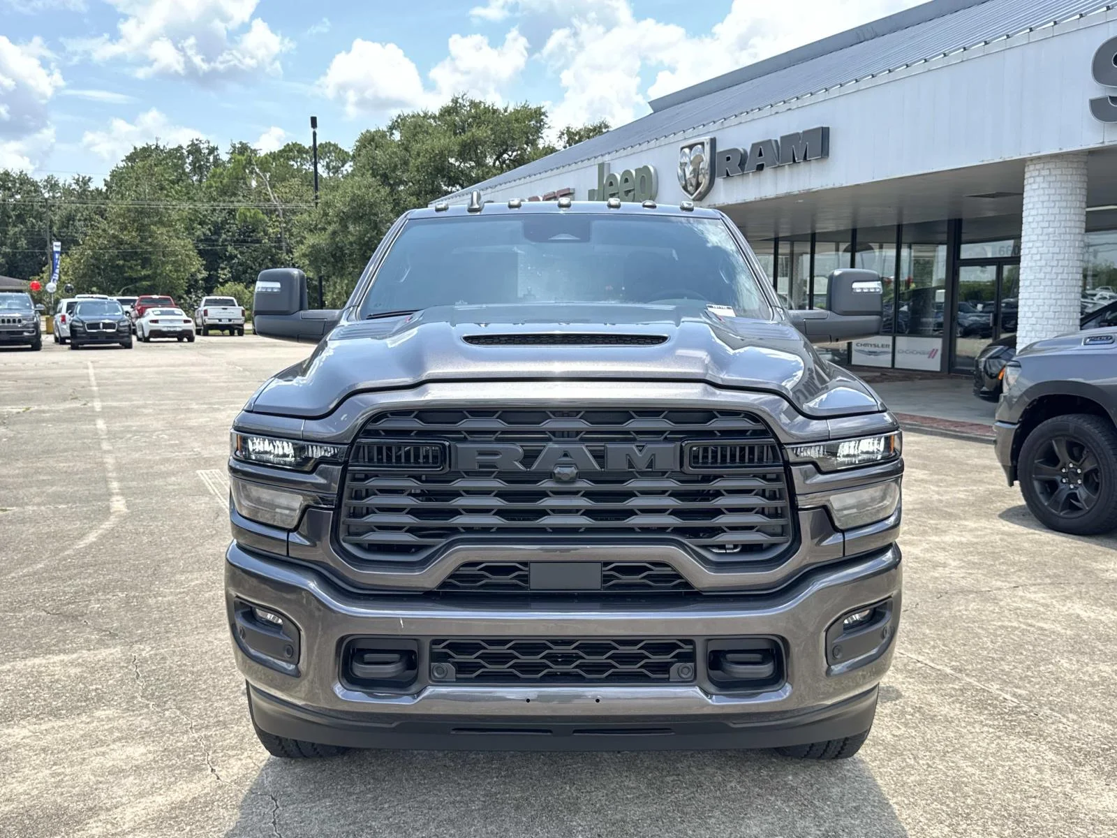 New 2026 Granite Crystal Metallic Clear-Coat Exterior Paint RAM Big Horn image 2