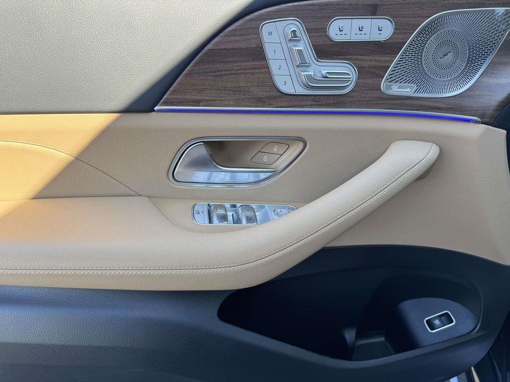 New 2026 Twilight Blue Metallic Mercedes-Benz GLS 450 image 17