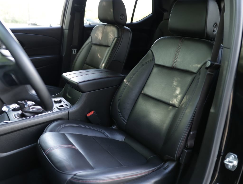 Used 2023 Mosaic Black Metallic Chevrolet RS image 24