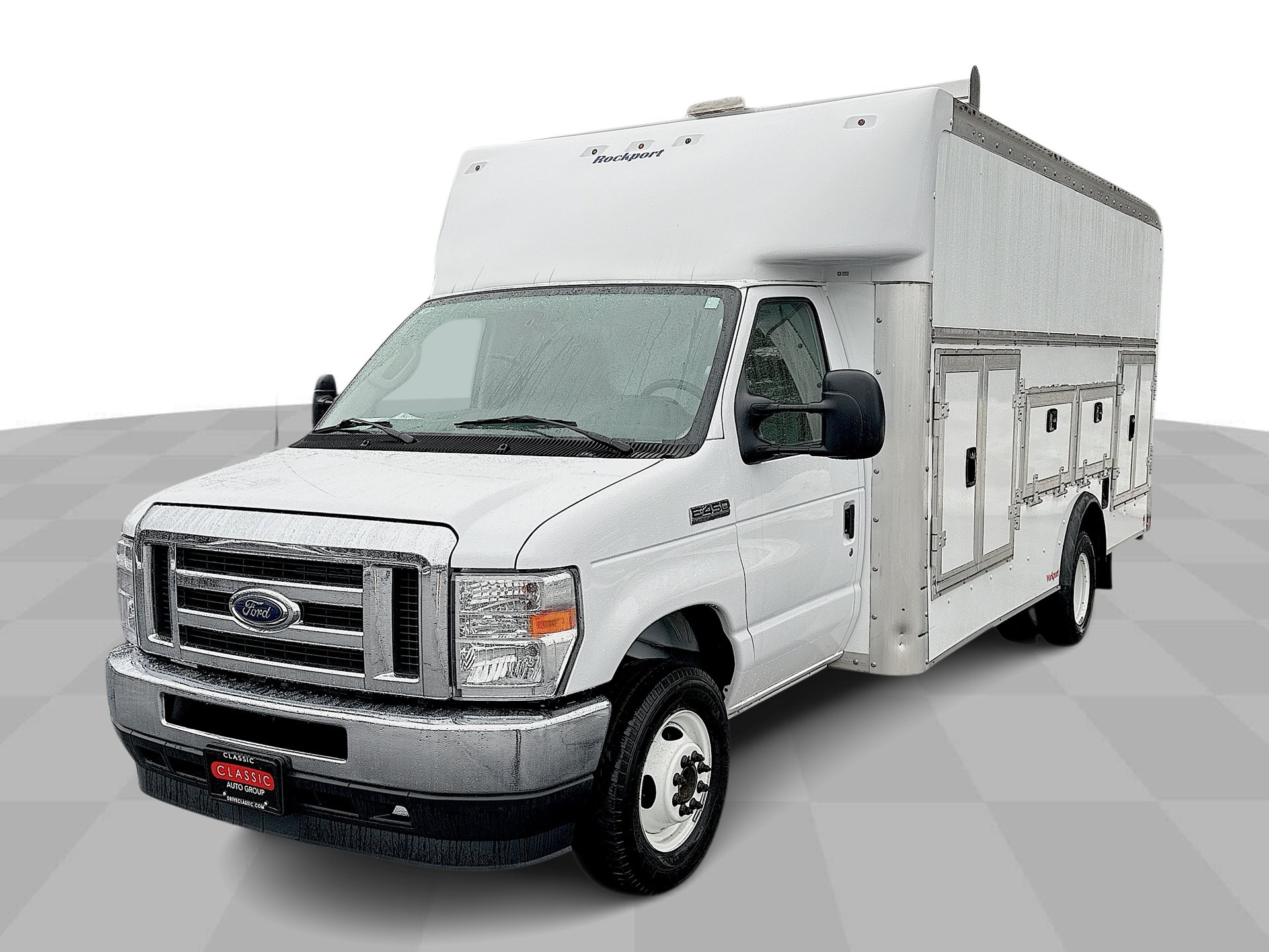 2024 Ford E-Series DRW E-450 Super Duty 176 in WB's photo