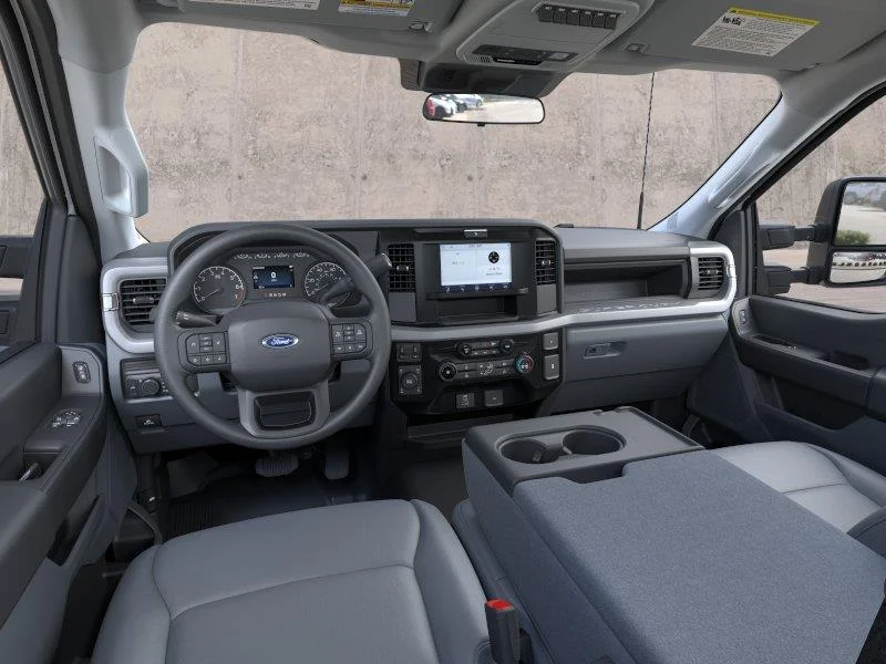 New 2026 Oxford White Ford XL image 9