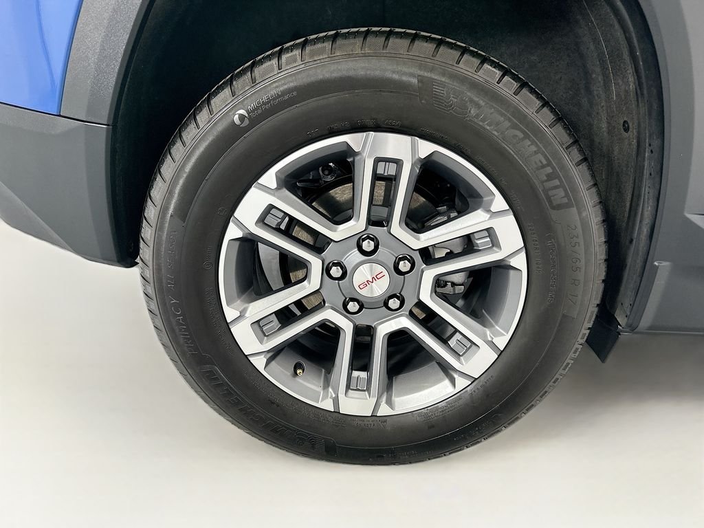 Used 2025 Rapids Metallic GMC Elevation image 31
