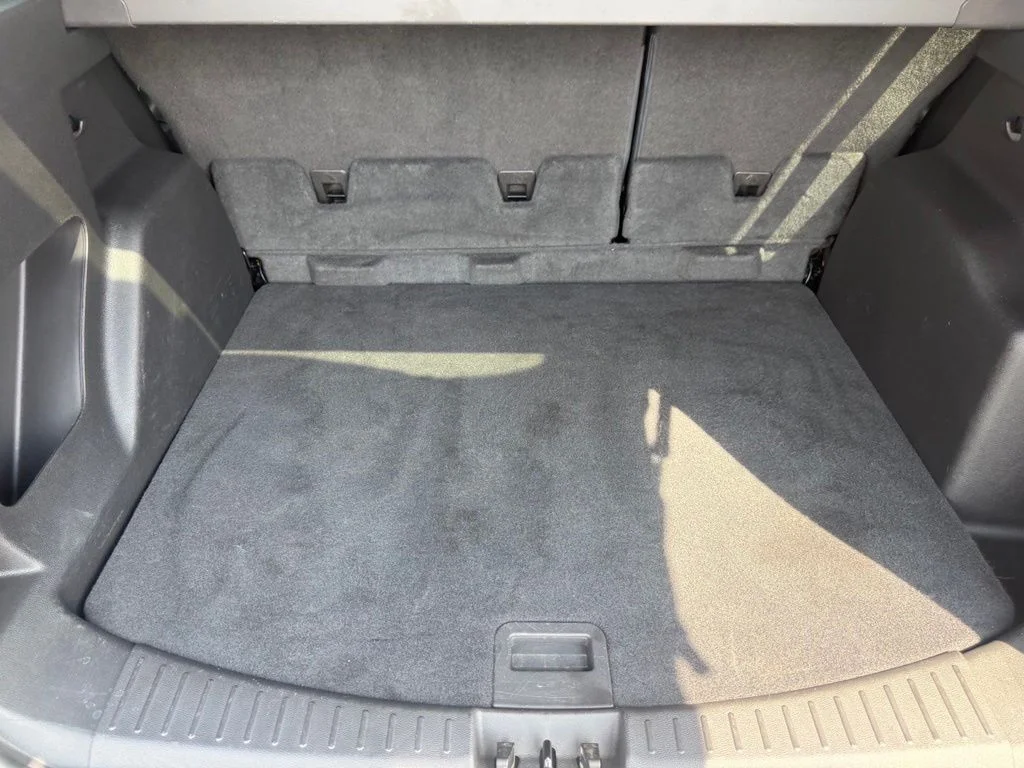 Used 2018 Black Ford SE image 45