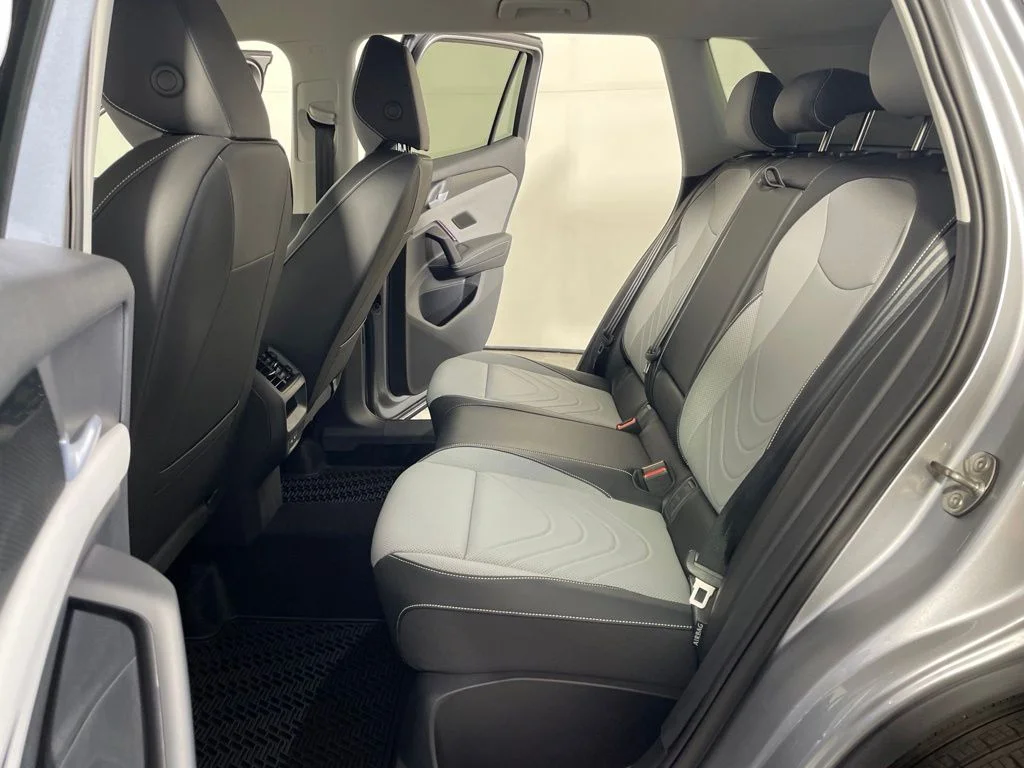 2026 Volkswagen Tiguan SE - Photo 19