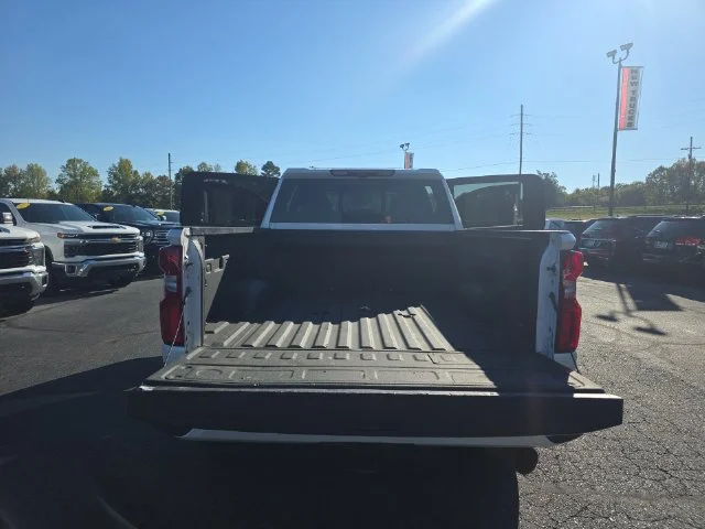 Used 2023 Beige Chevrolet High Country image 13