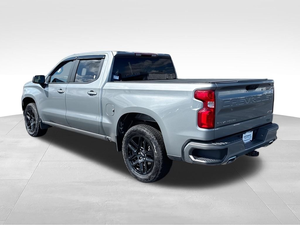 Used 2023 Gray Chevrolet RST image 6