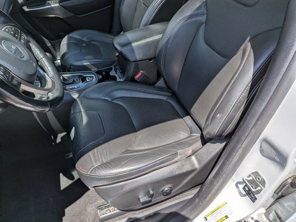Used 2021 White Jeep Limited image 23