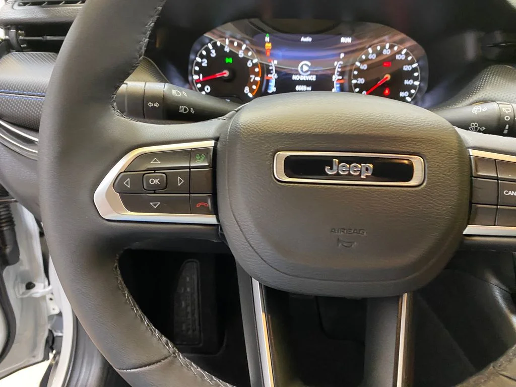 Used 2026 White Jeep Latitude image 33
