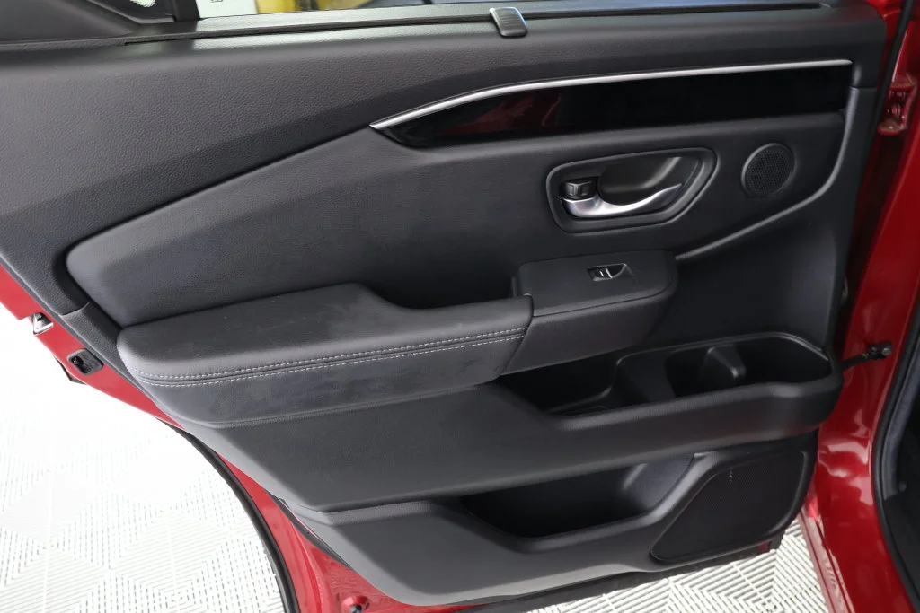 Used 2025 Radiant Red Metallic II Honda EX-L image 28