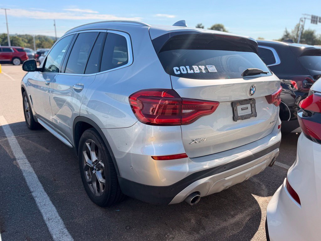 Used 2020 Silver BMW xDrive30i image 3