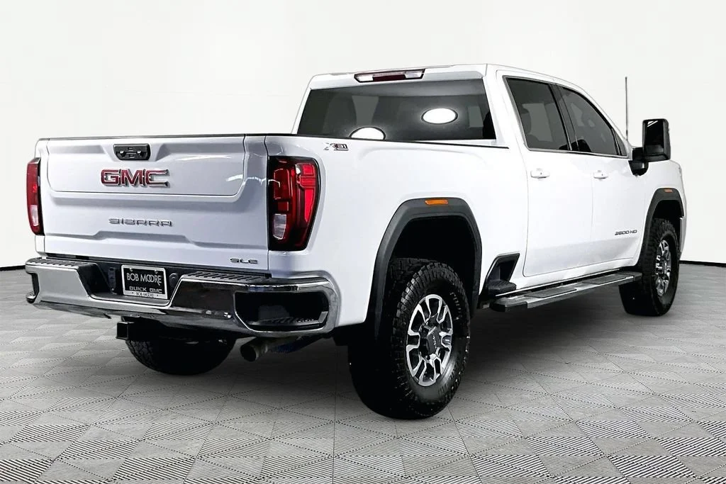 Certified Used 2022 Summit White GMC SLE image 5