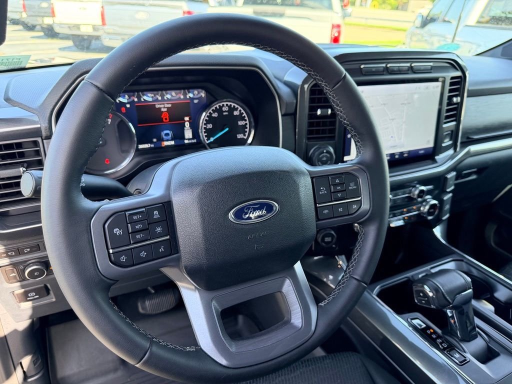 Used 2023 Gray Ford XLT image 29