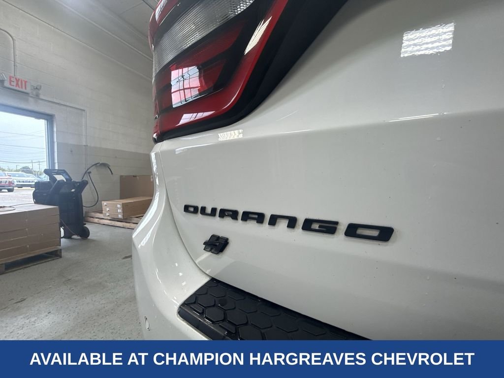 Used 2018 White Dodge SXT image 41