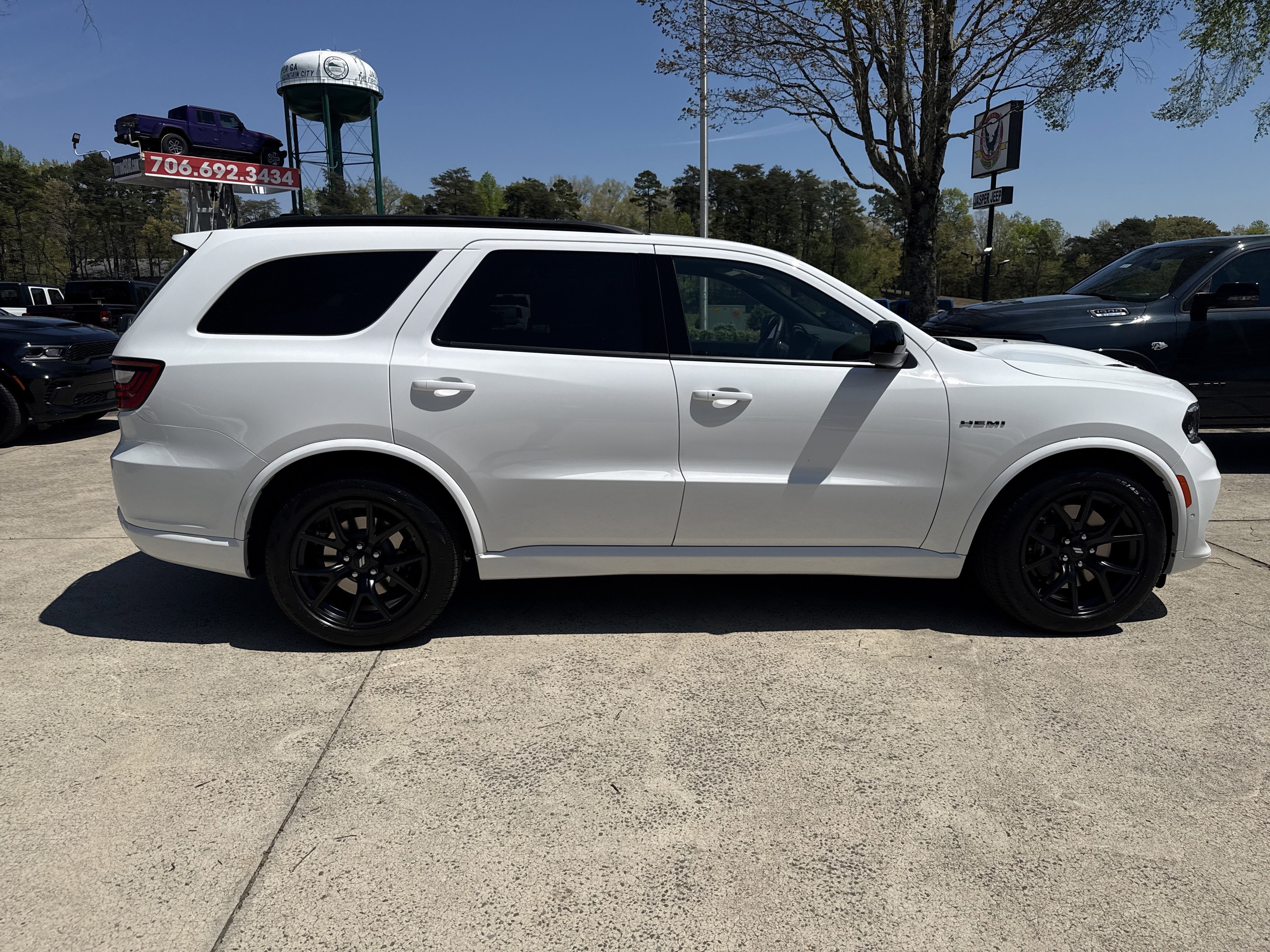 New 2026 White Knuckle Clearcoat Dodge GT HEMI V8 image 8