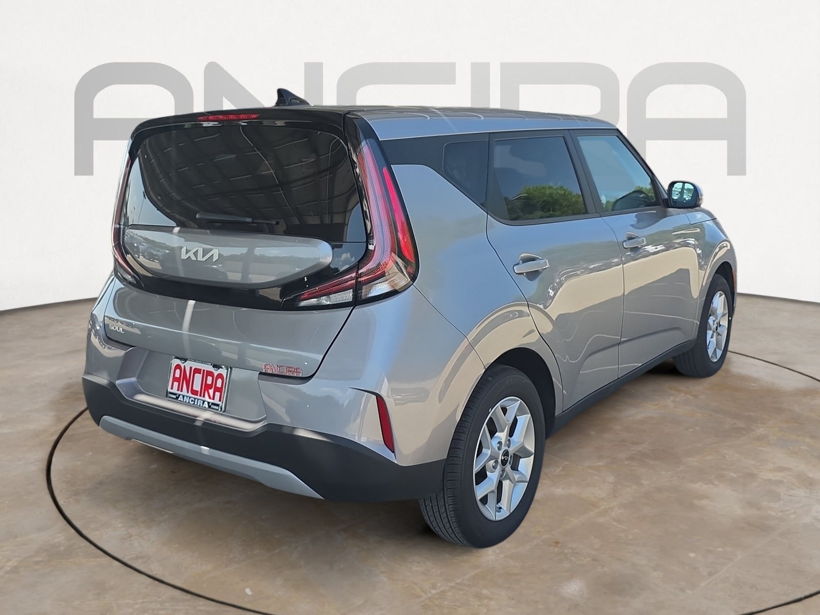 Certified Used 2025 Steel Gray Kia LX image 8