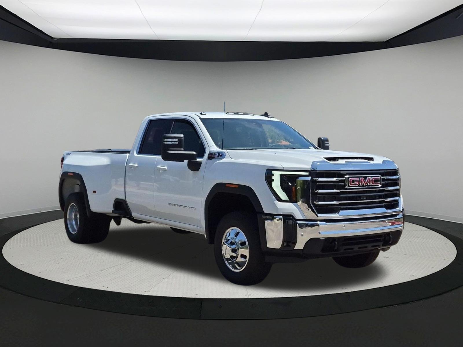 2026 GMC Sierra 3500HD SLE - Photo 7