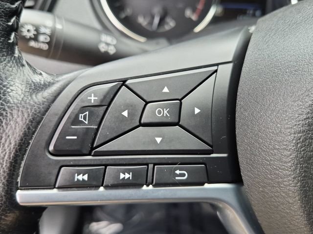 Certified Used 2022 White Nissan SL image 14