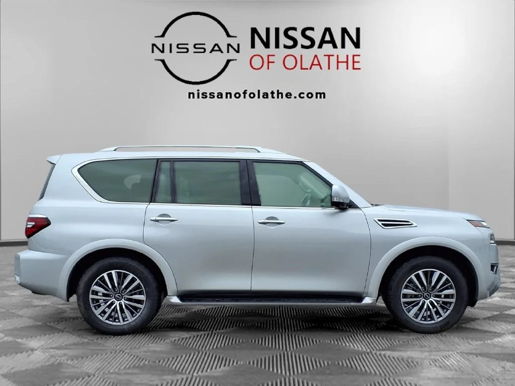 Used 2024 Silver Nissan SL image 32