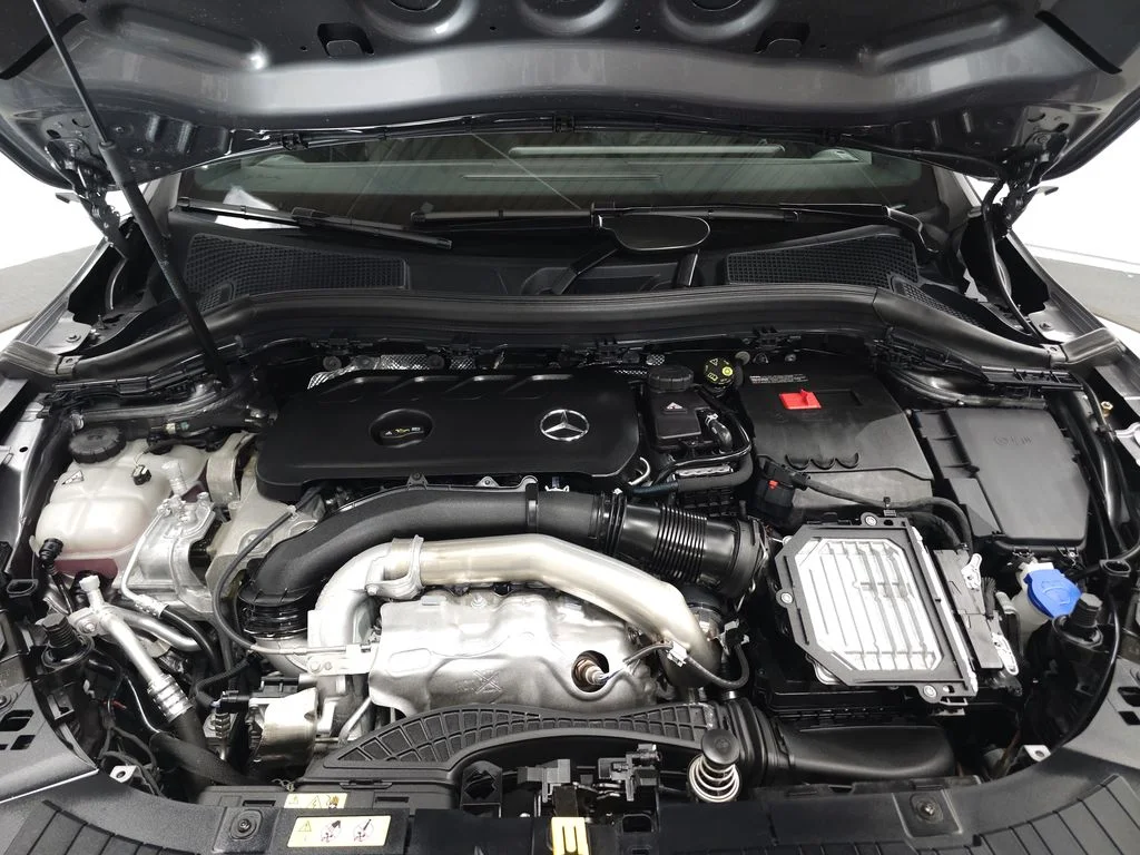 Certified Used 2026 Mountain Grey Metallic Mercedes-Benz GLA 250 image 30