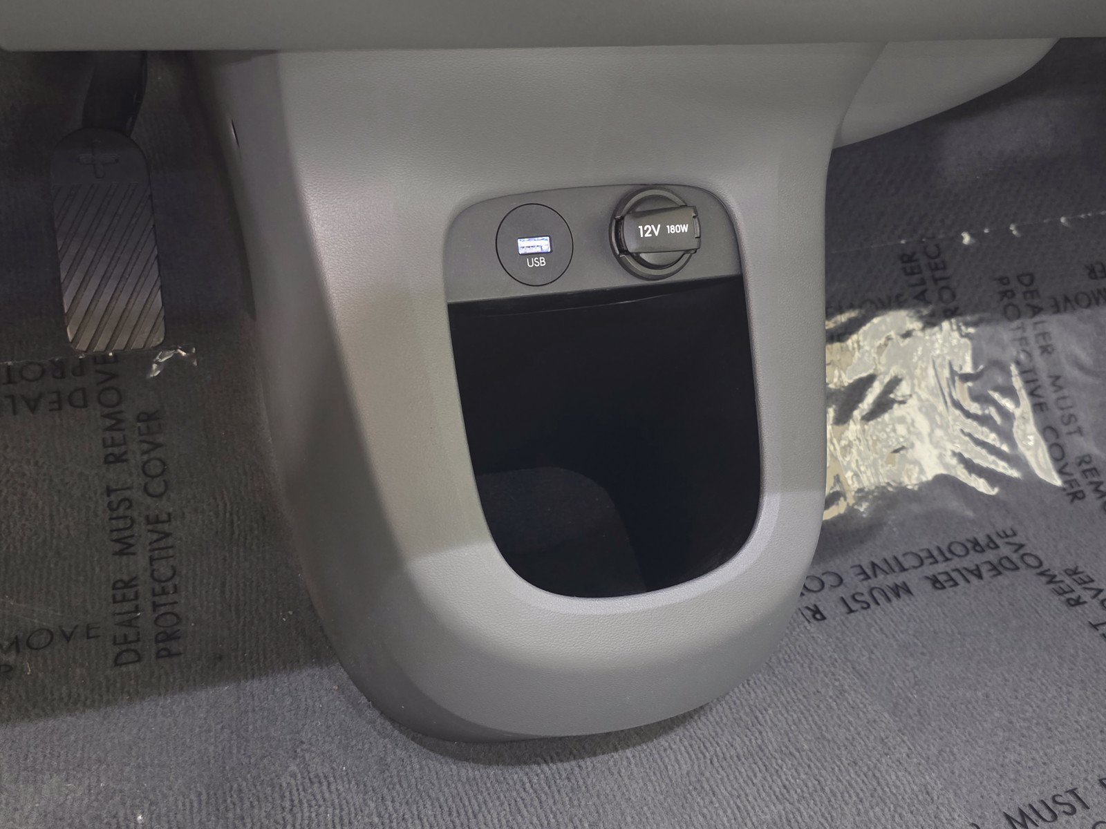 Used 2024 Digital Teal Hyundai SEL image 28
