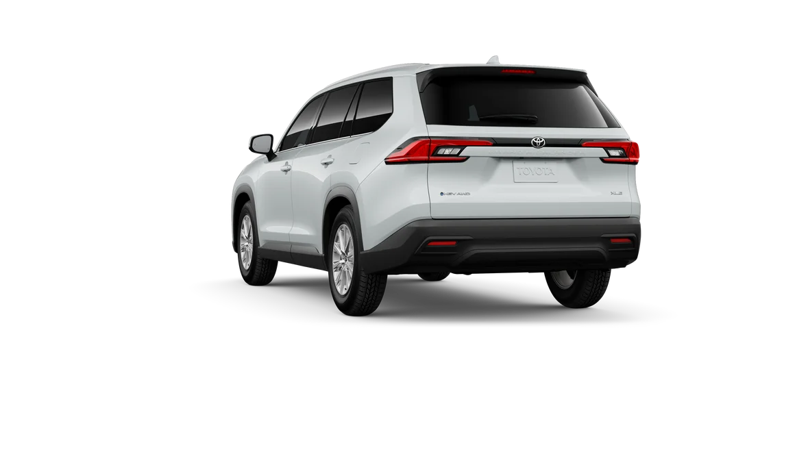 New 2026 Wind Chill Pearl Toyota Hybrid XLE image 4