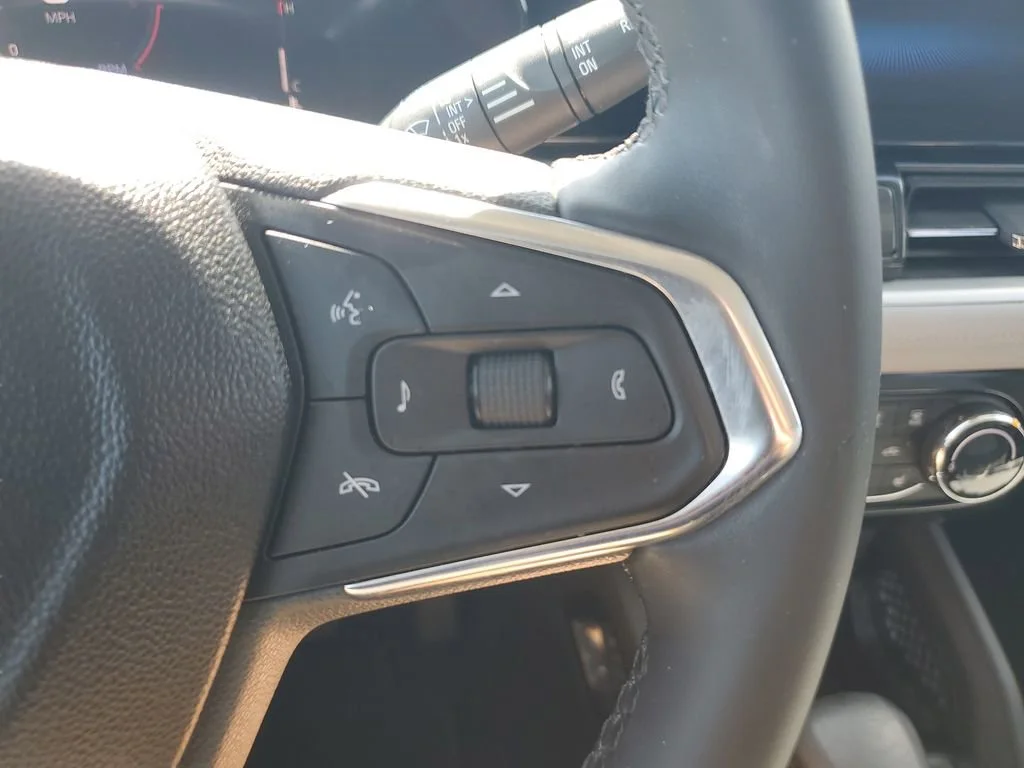 Used 2024 Iridescent Pearl Tricoat Chevrolet LT image 20