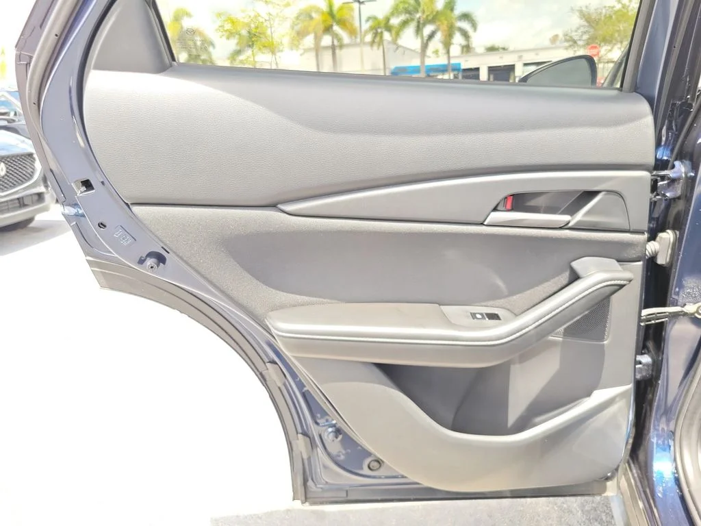 Certified Used 2025 Blue Mazda 2.5 S image 9