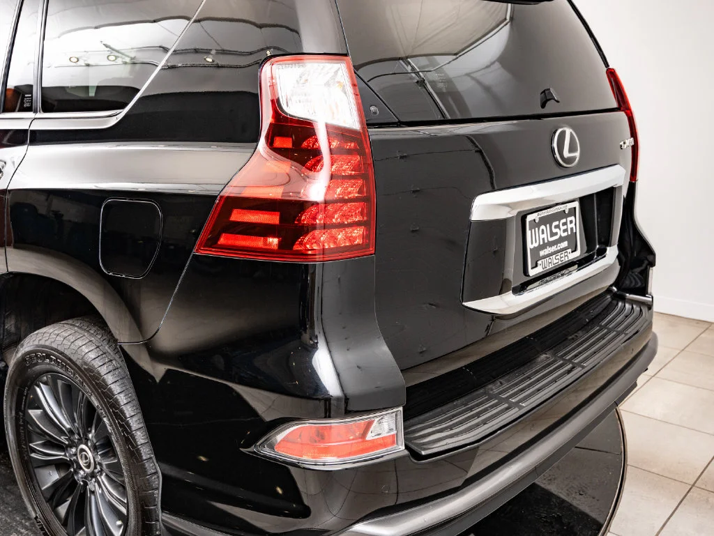 Certified Used 2021 BLACK Lexus 460 Premium image 17