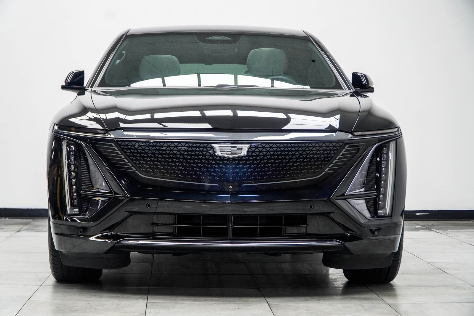 Used 2024 Black Cadillac Sport image 9