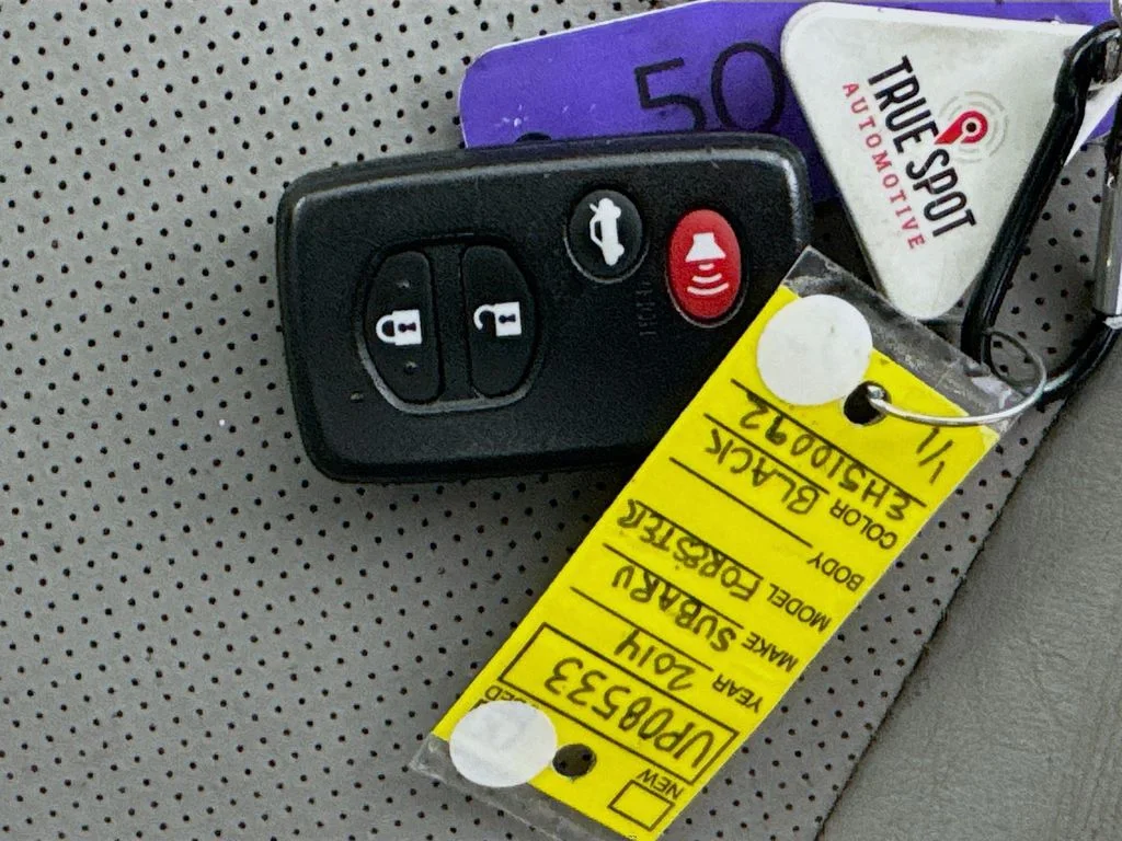 Used 2014 Gray Subaru 2.5i Touring image 37
