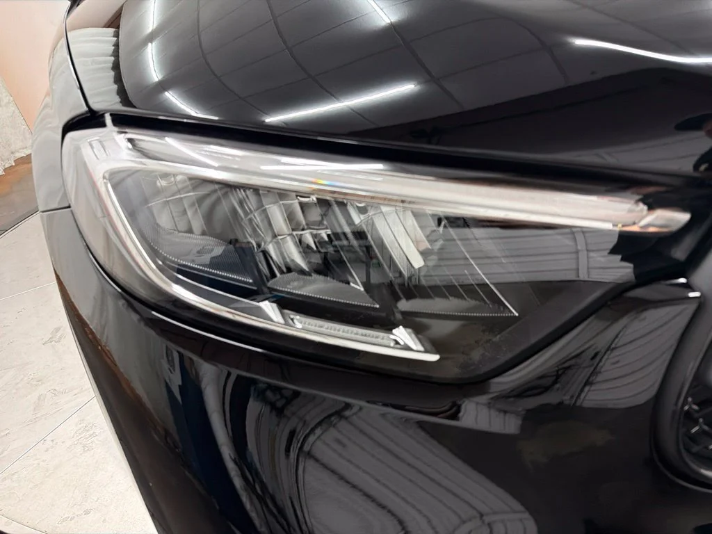New 2027 Black Mercedes-Benz GLC 300 image 10