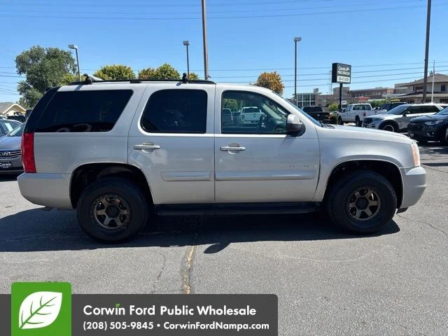Used 2008 Silver GMC SLE image 4