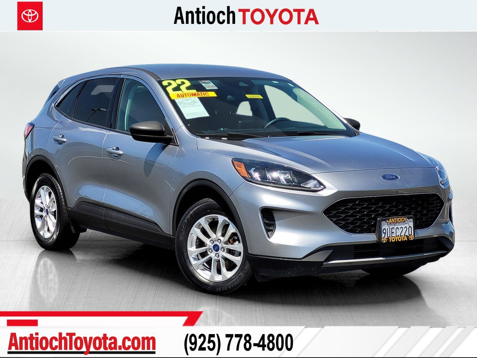 Used 2022 Silver Ford SE image 1